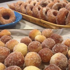 Vanilla Sugar Doughnuts